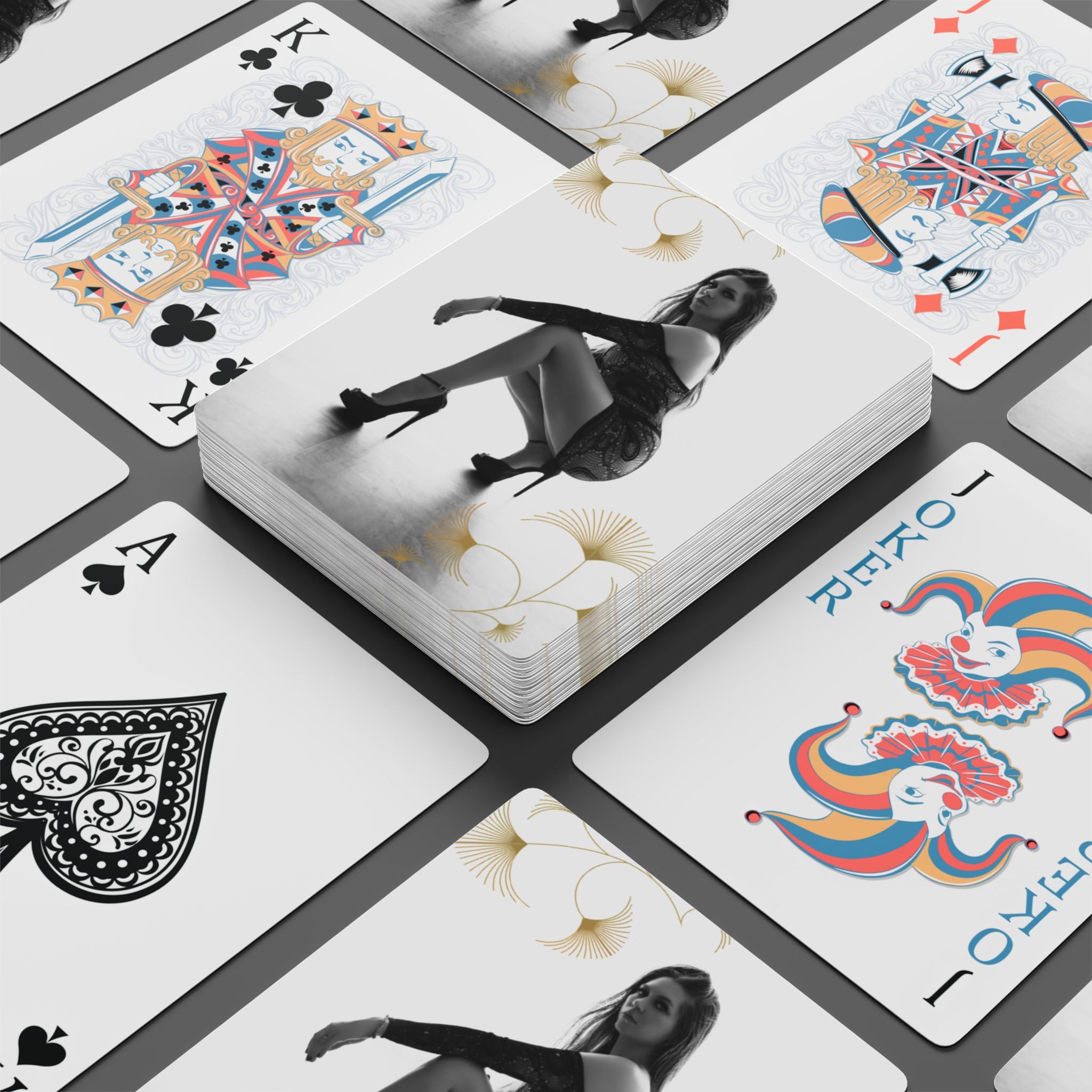 Personalized Poker Deck — Play Your Cards Right 😉 Flower Design